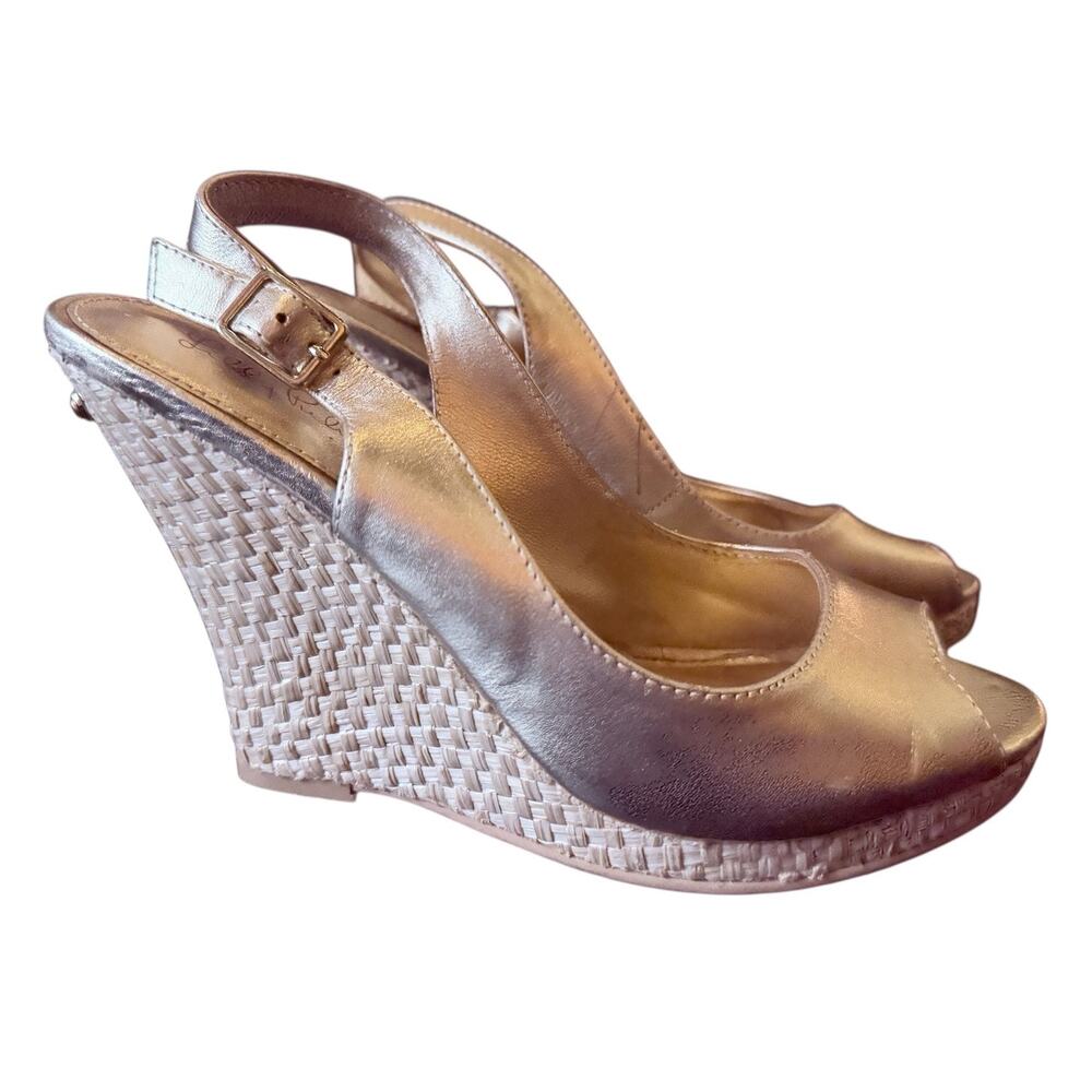 Lilly Pulitzer Peep Toe Wedge Sandals Heels Sz 8 Gold Metallic Preppy Cruise Fun